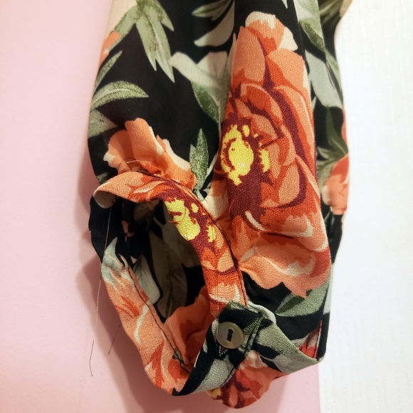 Forever 21 Floral Print V-Neck Chiffon Wrap Dress - Picture 4 of 4